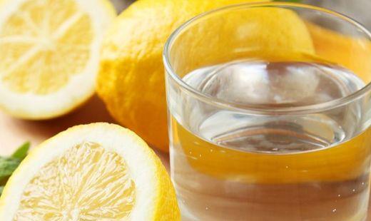 柠檬皮可以泡水喝吗?柠檬皮泡水的功效与作用和禁忌
