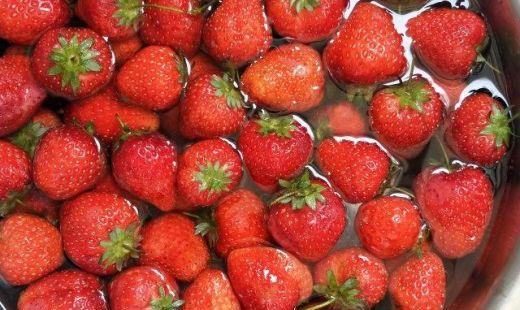 草莓怎么清洗?草莓可以用小苏打洗吗